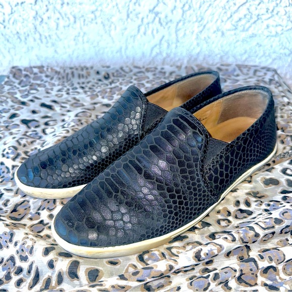 JOIE Kidmore sz 8 womens 38 black leather snakeskin print sneakers - Picture 1 of 11